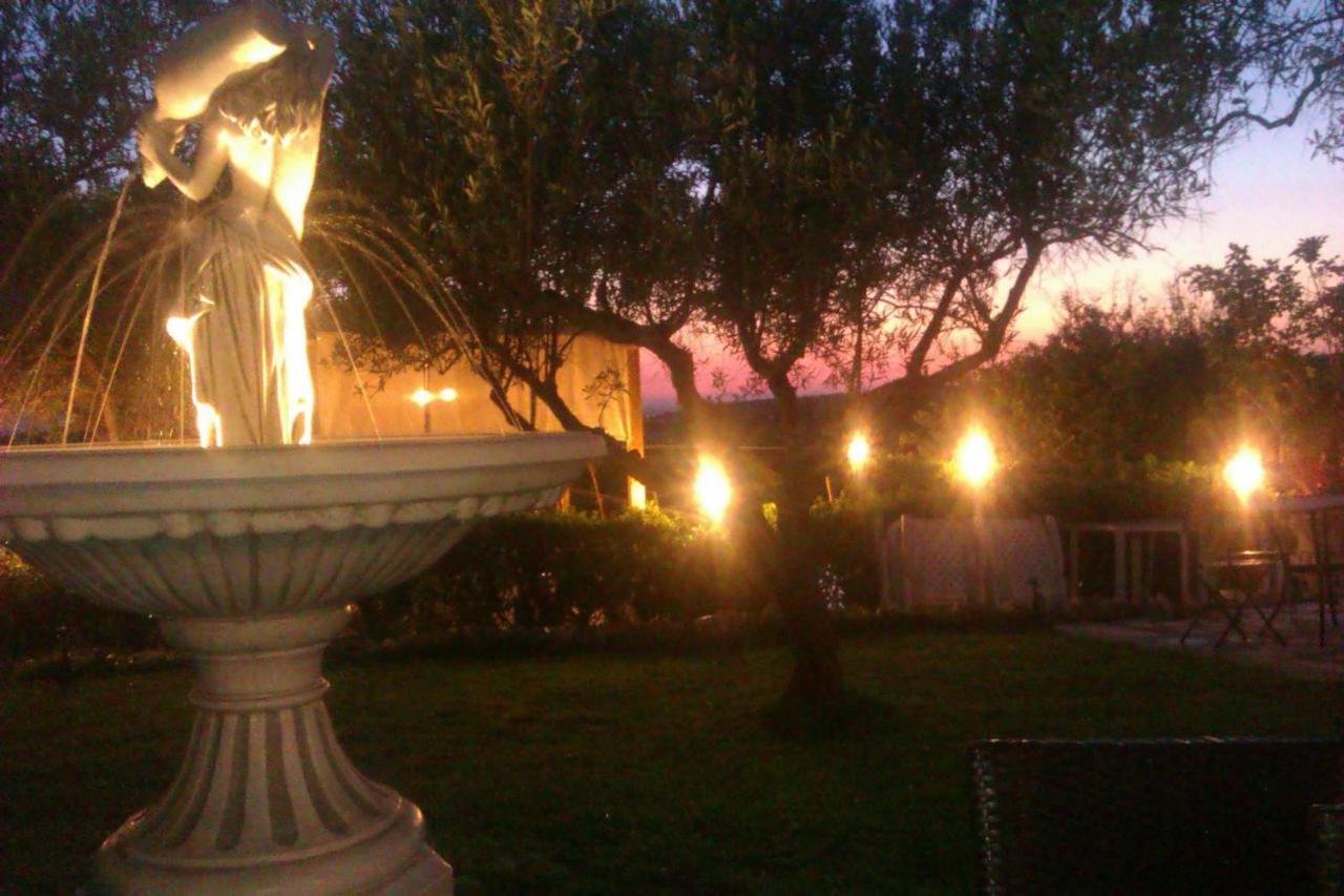 Vento Del Sud Guest House Chiaramonte Gulfi Exterior photo