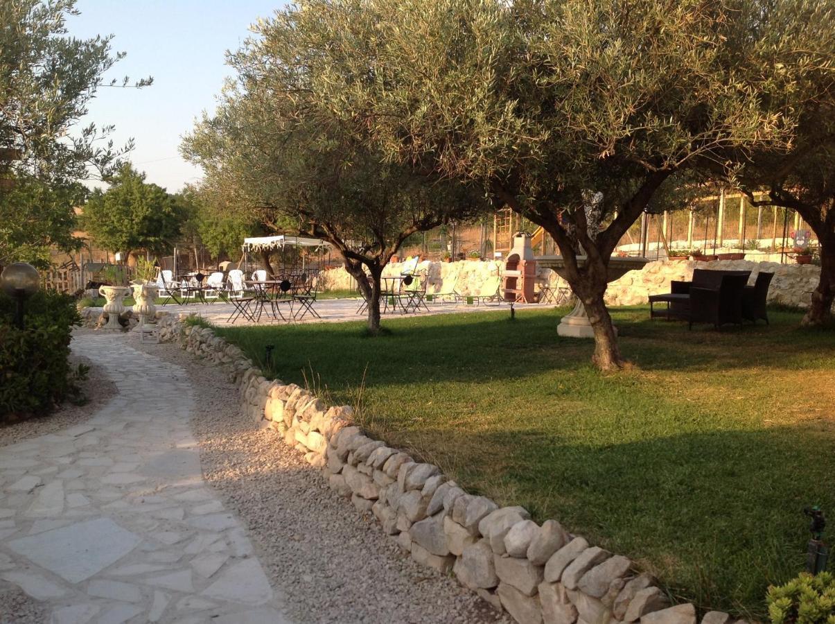 Vento Del Sud Guest House Chiaramonte Gulfi Exterior photo